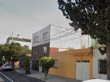 Oportunidad De Remate Bancario En Calle Latinos 92, Moderna, Ciudad de México
