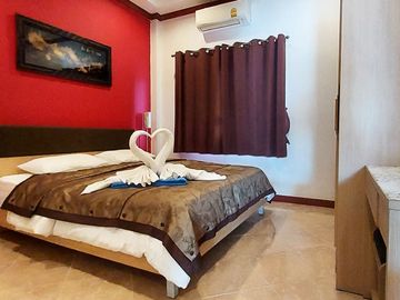 Semi-detached house close to the beach in Suan Son, Rayong
