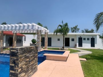 VENTA DE QUINTA CAMPESTRE EN CARRETERA NACIONAL, CERCA DEL BIOPARQUE ESTRELLA EN MONTEMORELOS NL