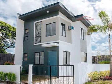PHIRST PARK GENTRI House For Sale in General Trias Cavite