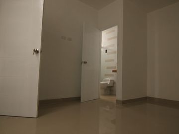 DEPARTAMENTO EN VENTA – URB. SANTA MARÍA DEL PINAR - PIURA