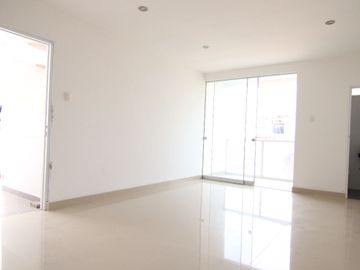 DEPARTAMENTO EN VENTA – URB. SANTA MARÍA DEL PINAR - PIURA