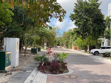 Terreno en esquina Punta Vista