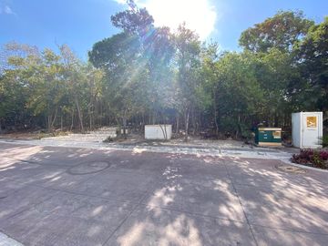 Terreno en esquina Punta Vista