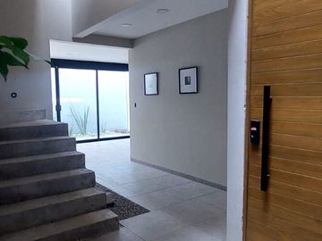 Hermosa casa en Explanada sur, Pachuca. 3 habitaciones. VV 133