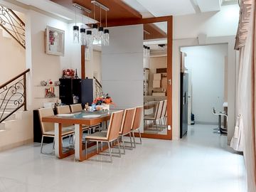 Best Deal! Rumah Cluster Venice, full furnish, hadap barat laut!