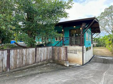 Commercial Building for Restaurant or Coffee Shop Business for Sale in San Sai