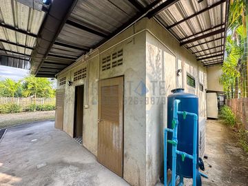Commercial Building for Restaurant or Coffee Shop Business for Sale in San Sai
