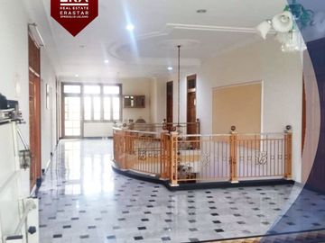 Rumah Kelapa Gading, Komplek Perumahan Citra 5, Jakarta Barat
