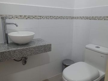 ALQUILO MODERNO DEPARTAMENTO AMOBLADO. IDEAL HOME OFFICE. MIRAFLORES