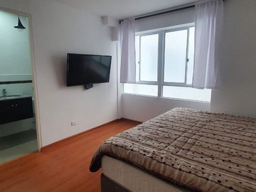 ALQUILO MODERNO DEPARTAMENTO AMOBLADO. IDEAL HOME OFFICE. MIRAFLORES