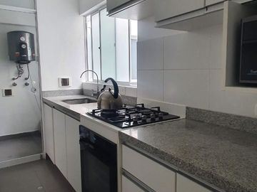 ALQUILO MODERNO DEPARTAMENTO AMOBLADO. IDEAL HOME OFFICE. MIRAFLORES