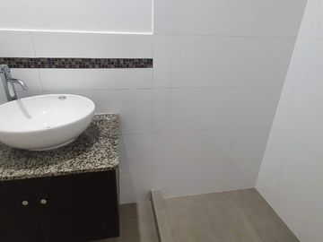 ALQUILO MODERNO DEPARTAMENTO AMOBLADO. IDEAL HOME OFFICE. MIRAFLORES