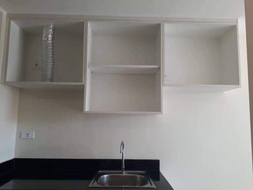 VISTA HEIGHTS CONDO FOR SALE  NEAR CEU SAN BEDA UE