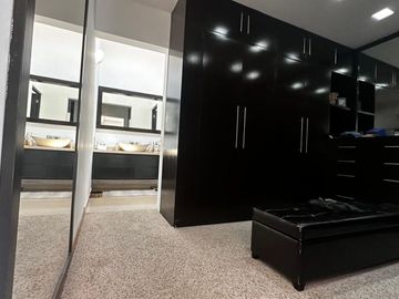 Casa en venta en villas del mesón de 1 piso y vista a club de golf