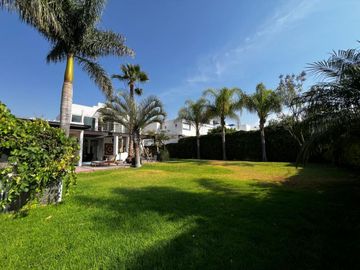 Casa en venta en villas del mesón de 1 piso y vista a club de golf