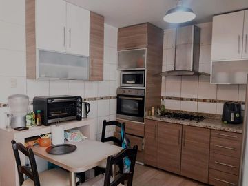 VENTA CASA HUACHIPA 2 PISOS CONDOMINIO CON DOBLE COCHERA
