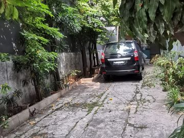 Rumah Luas Dan Siap Huni, 350 Meter Ke Jalan Teluk Gong Raya