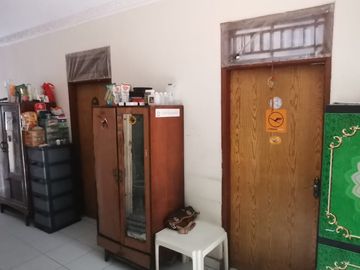 Rumah Luas Dan Siap Huni, 350 Meter Ke Jalan Teluk Gong Raya
