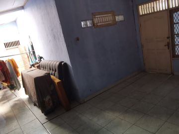 Rumah Luas Dan Siap Huni, 350 Meter Ke Jalan Teluk Gong Raya