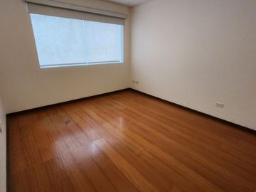 Flat Moderno con Buenos Acabados y con Terraza en Chopin - Surco
