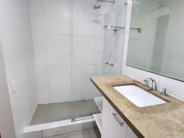 Flat Moderno con Buenos Acabados y con Terraza en Chopin - Surco