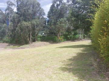 Terreno de venta en Cumbaya cerca al colegio terranova