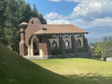 Terreno de venta en Cumbaya cerca al colegio terranova