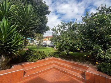 VENDO CASA DE UNA PLANTA EN SAN JOSÉ DEL VALLE, VALLE DE LOS CHILLOS, QUITO, ECUADOR