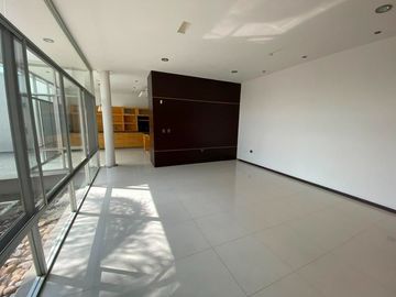 Amplia casa en venta en Aguascalientes, zona norte, zona Campanario