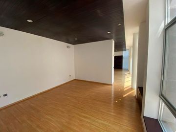 Amplia casa en venta en Aguascalientes, zona norte, zona Campanario