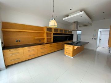 Amplia casa en venta en Aguascalientes, zona norte, zona Campanario