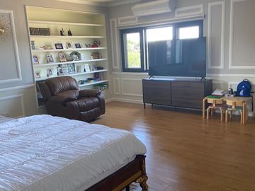 Dazzling 5BR House and Lot for Sale in Alabang