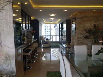 Venta de Departamento, sector González Suárez, cerca a Colegios, Hoteles, Zona Bancaria y Financiera