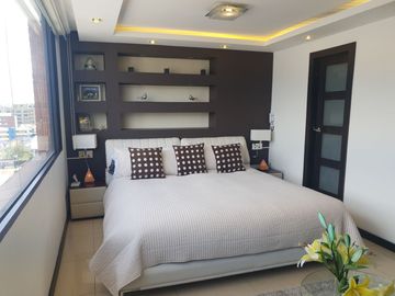 Venta de Departamento, sector González Suárez, cerca a Colegios, Hoteles, Zona Bancaria y Financiera