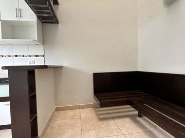 LINDA CASA CON PATIO Y JARDÍN EN CONDOMINIO