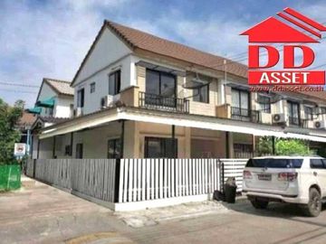 ขาย / ให้เช่า ทาวน์เฮ้าส์ 2 ชั้น หมู่บ้านพฤกษา 58/2 บ้านหลังมุม ถนนศรีวารีน้อย ซอยลาดกระบัง54 รหัส T8044