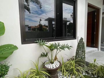 BRAND NEW HOUSE NEAR MCARTHUR HWAY SAN FERNANDO Cash or Bank Financing