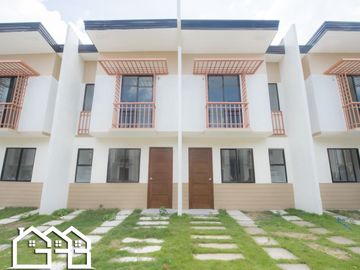 CASA MIRA SOUTH - A MODEL - 2 STOREY TOWNHOUSE (PHASE 4B)