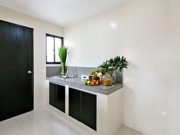 24 mins to ALABANG! PRESELLING House and Lot