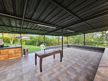 Rento por dias Espectacular Casa Campestre en Morelia, Pereira