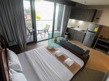 Modern Studio Condo for Sale at The Reef