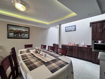 Casa rentera en venta en Época