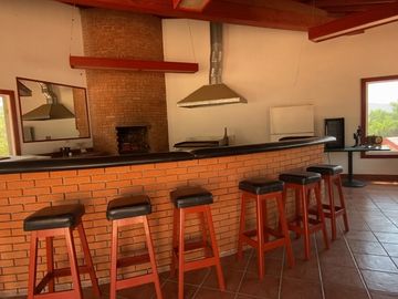 Hacienda Comercial   en  el corazón del  Valle de Guadalupe