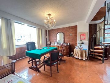 CASA ESTILO MEXICANO, CON AMPLIO JARDIN Y TERRAZA