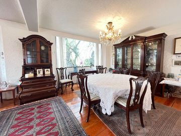 CASA ESTILO MEXICANO, CON AMPLIO JARDIN Y TERRAZA