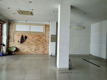 DIJUAL RUKO LOKASI SANGAT STRATEGIS DI JL.RADIO DALAM KEBAYORAN BARU JAKARTA SELATAN