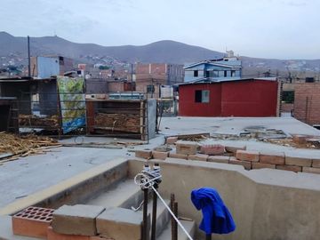 Ocasion Venta de Casa Como Terreno 120 m² en Esquina y Frente a Parque!