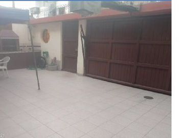 POR VIAJE; Se vende casa como terreno, en excelente ubicacion en Santa Anita,cerca a Puente Azul