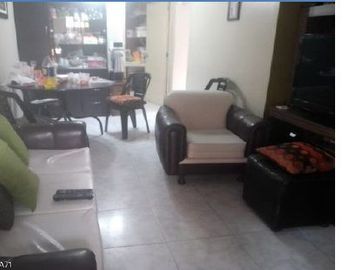 POR VIAJE; Se vende casa como terreno, en excelente ubicacion en Santa Anita,cerca a Puente Azul